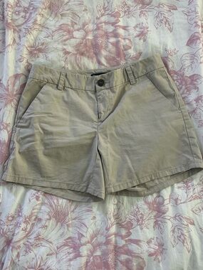 GAP Women's Tan Chino Shorts